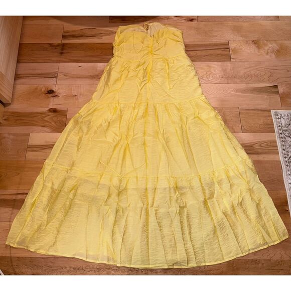 NWT Women's Yellow Tiered Halter Top Maxi Dress - Picture 3 of 5